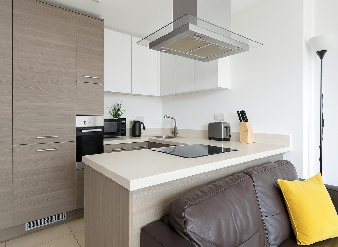 Spacious 2br Acton - Modern Comfort * London